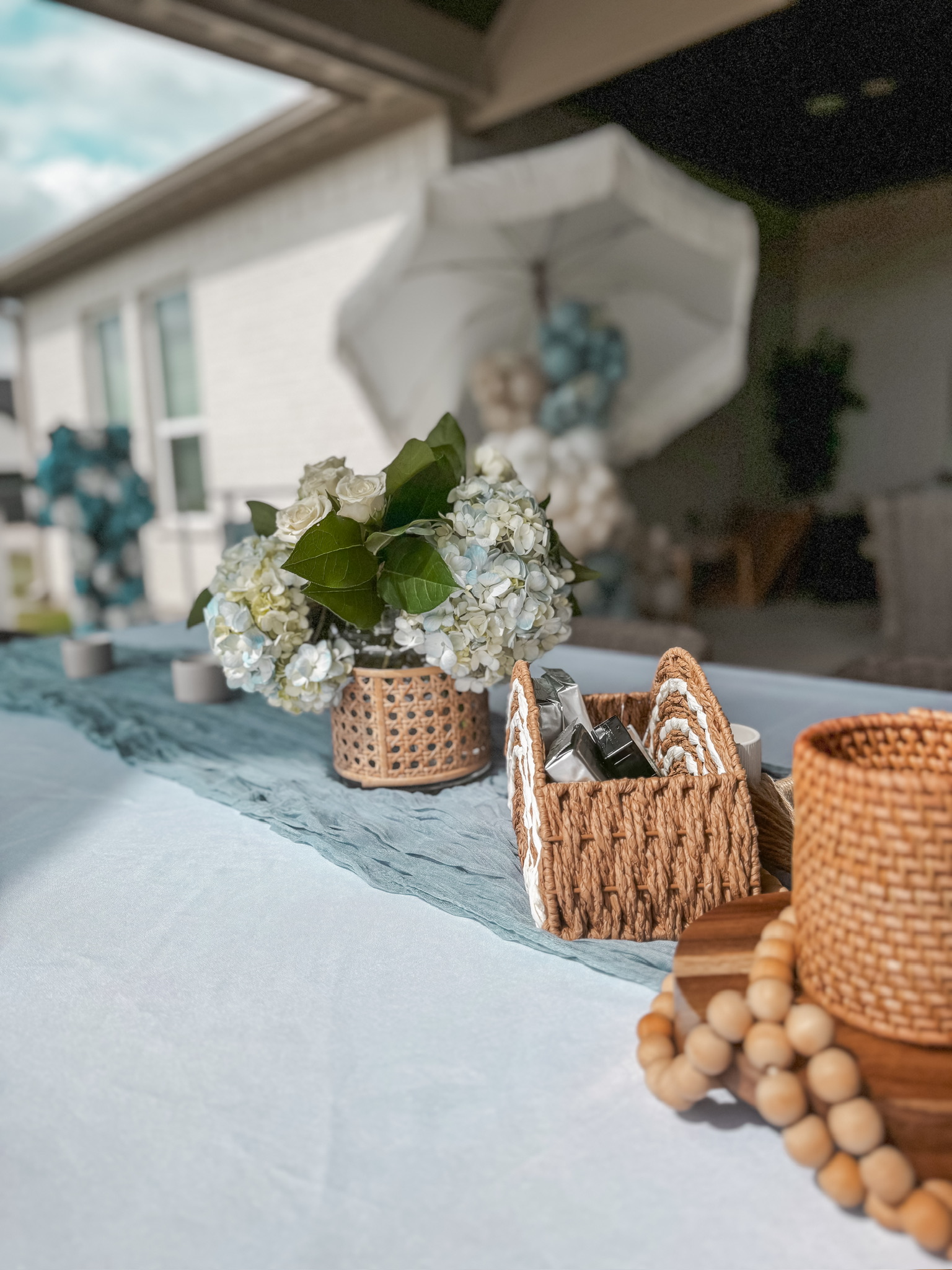 Table details and setup